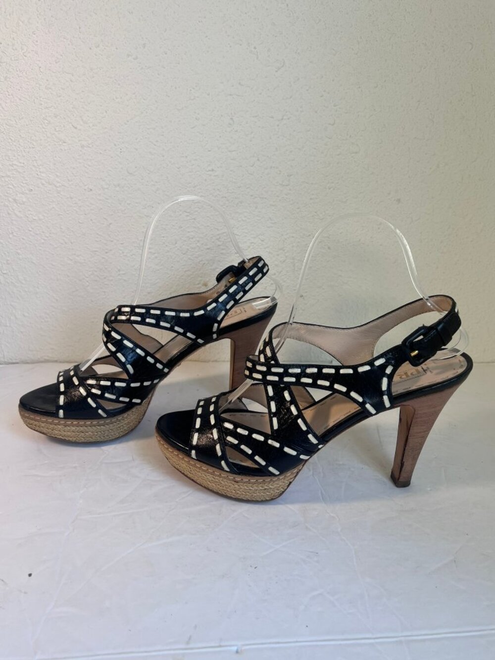 Y2K VINTAGE PRADA CRISS CROSS PLATFORM LEATHER HIGH HEEL SANDALS SIZE 38.5